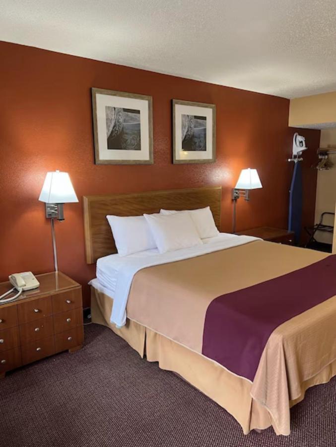 Executive Inn Schenectady Downtown Extérieur photo