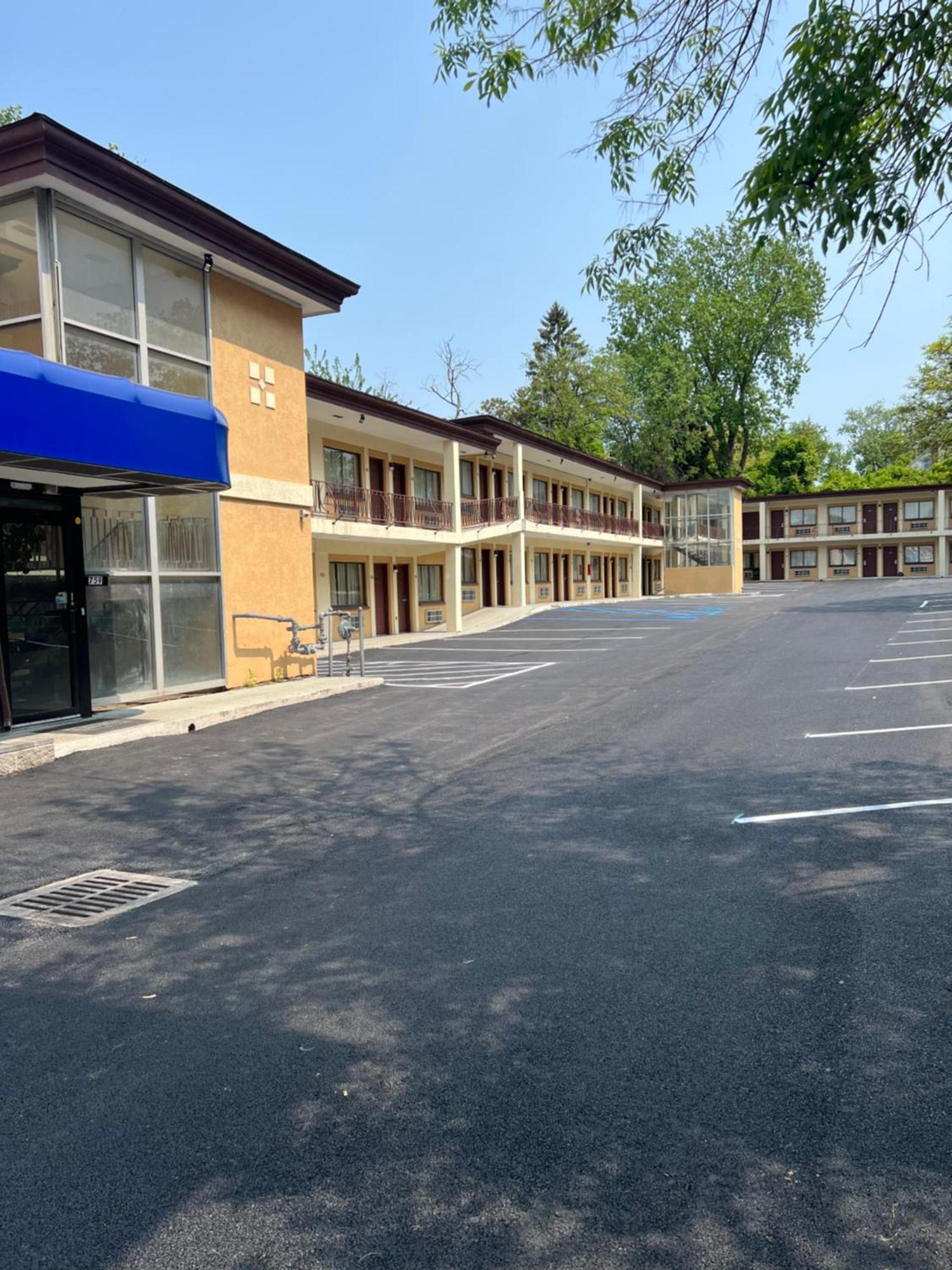 Executive Inn Schenectady Downtown Extérieur photo