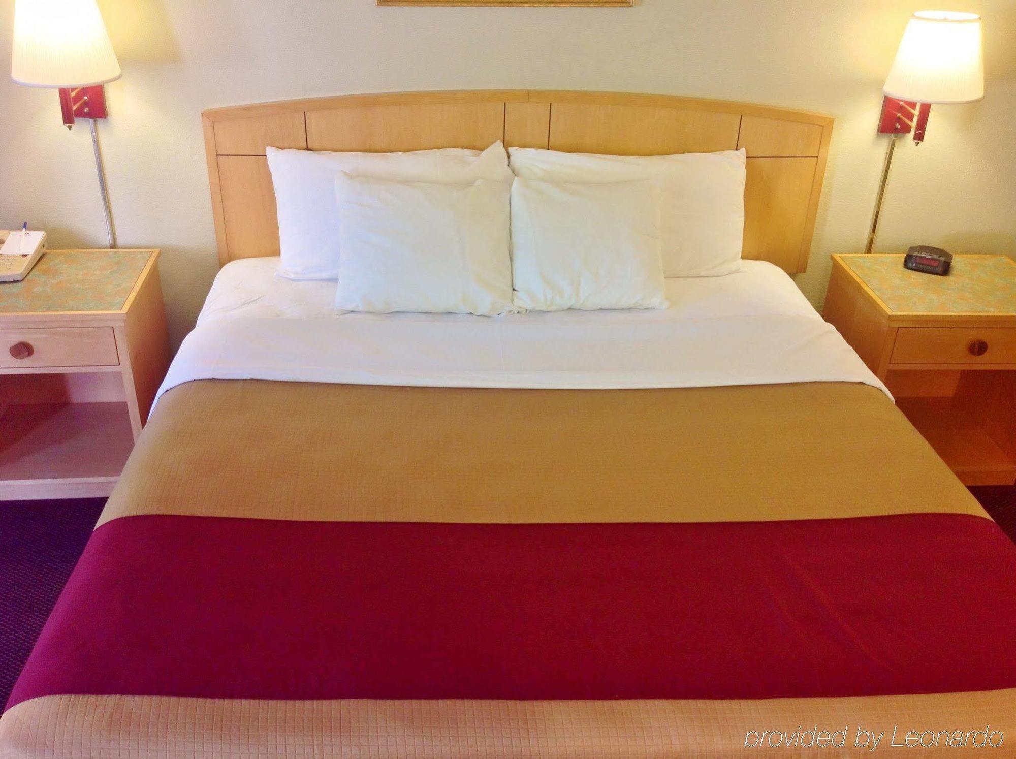 Executive Inn Schenectady Downtown Extérieur photo